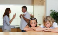 La influencia del divorcio de los padres en el estado psicológico de los niños.
